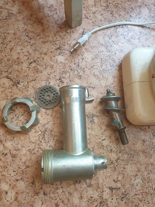 Мясорубка в хорошем состоянии