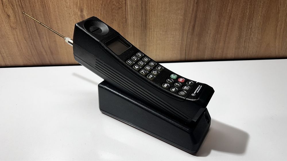 Колекционерски телефон Motorola 3200