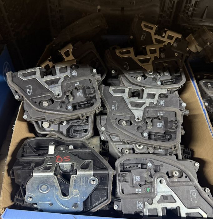 Broasca usa actuator usa bmw f10 f11 f20 f21 f30 f31 e60 e61 f06 f15