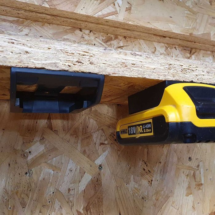 Milwaukee Bosch DeWalt Makita Държач Стойка за Стена за Батерия 6бр