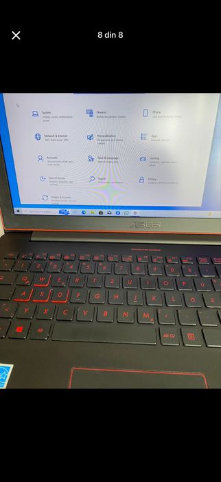 Laptop ASUS REPUBLIC OF GAMERS în stare foarte bună