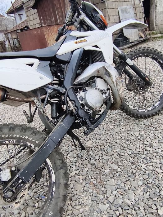 Vând Yamaha DT 125 2T