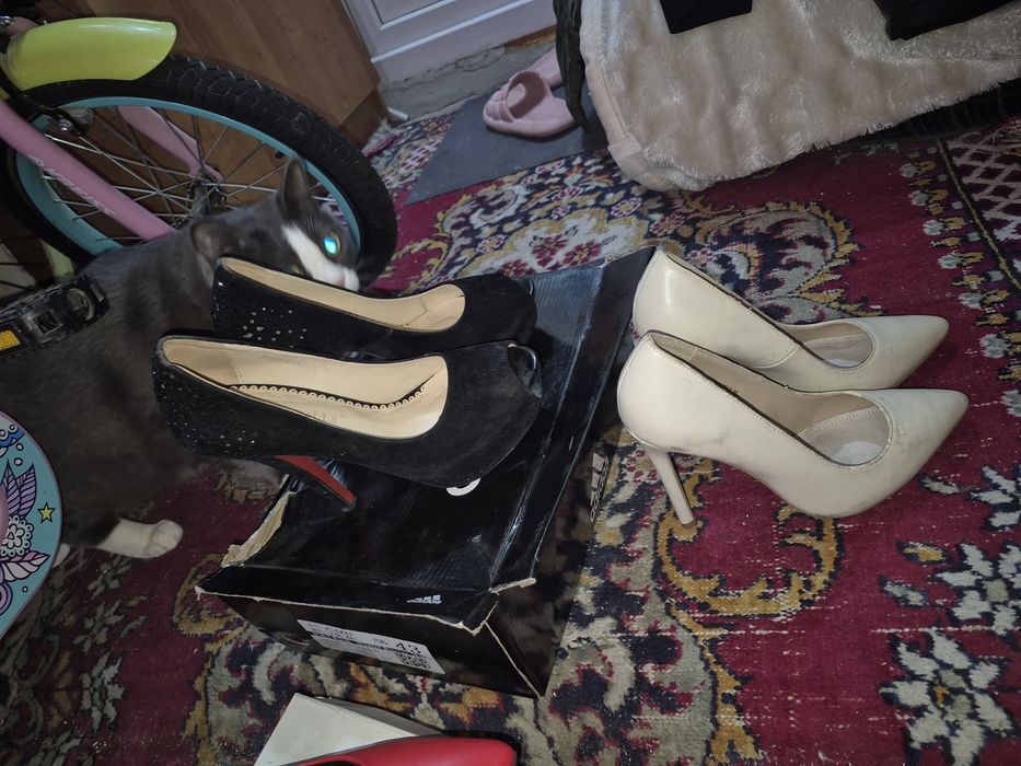 Продам туфли женские