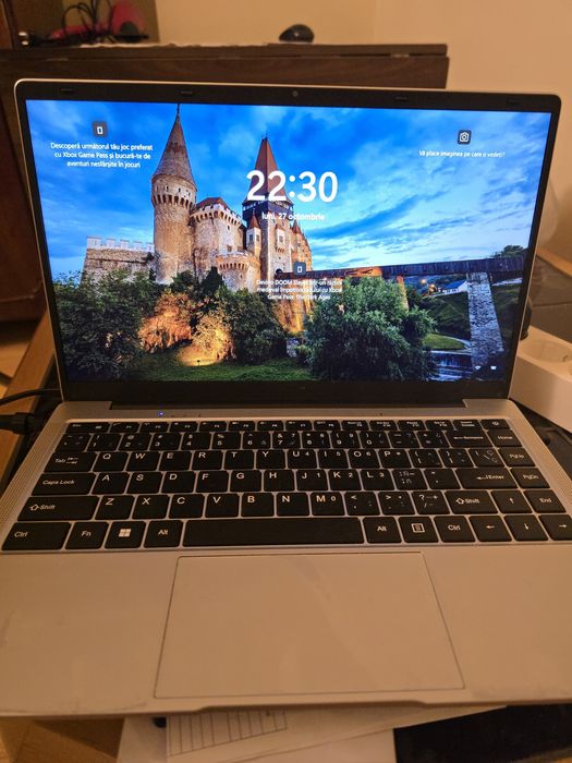 Vând Laptop 14" Intel Celeron J4105