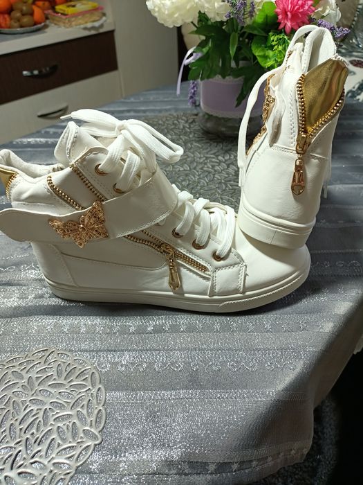 Papuci marimea 40-41