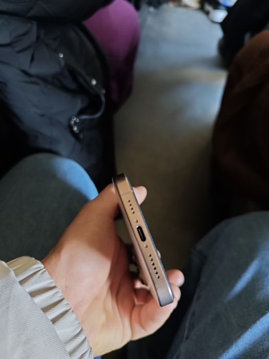 Iphone 16 pro max 256gb sotladi