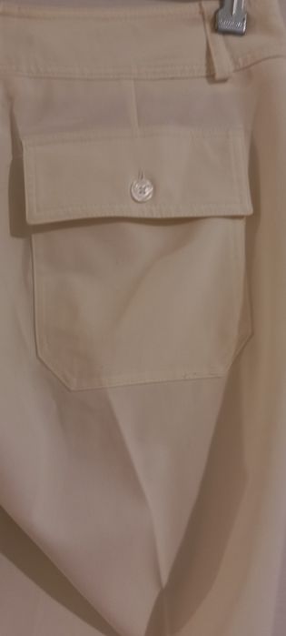 Pantaloni evazați Guess 44 IT