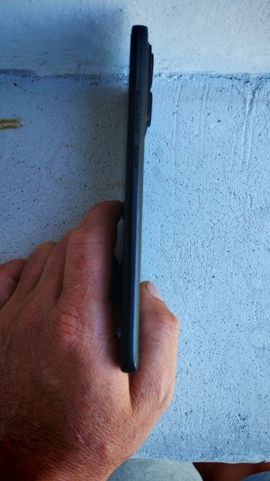 Vând schimb edge 40 neo