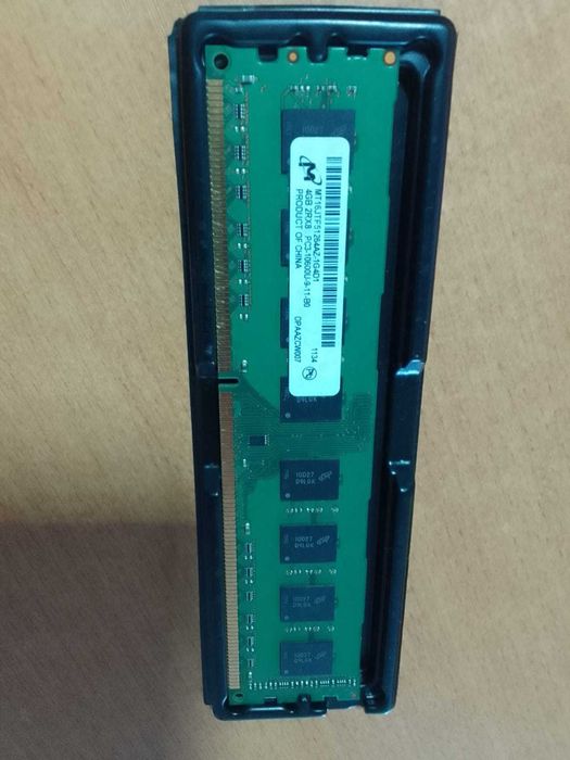 ОЗУ 4 Гб DDR3 1333 МГц