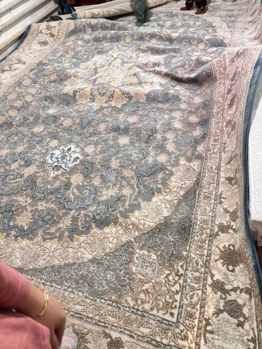 Gilam sotiladi / Ковёр на продажу