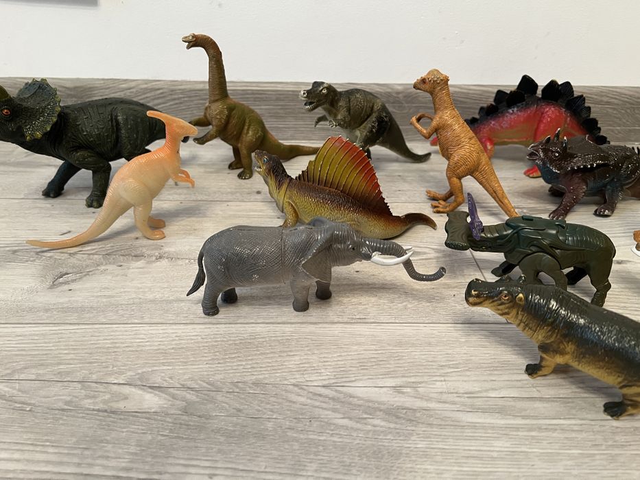 Colectie 13 dinozauri