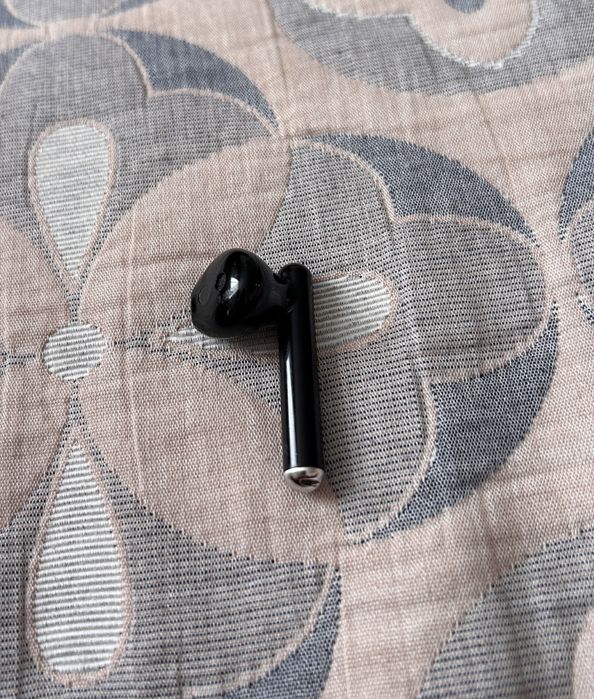 Продам наушники Huawei