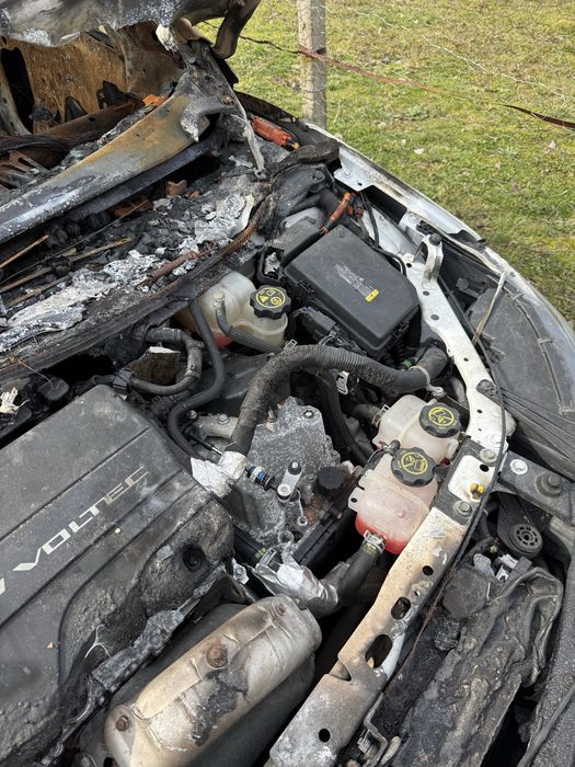 Chevrolet Volt 2 На части