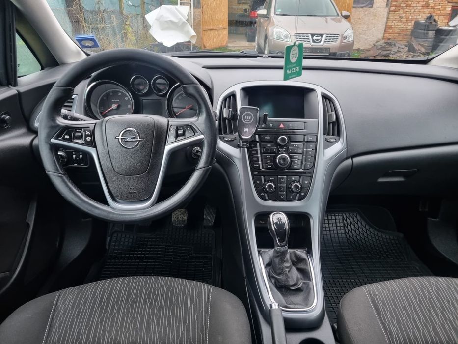 Opel Astra J 2014