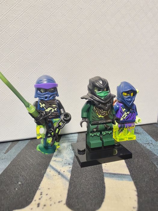 Possessed Lloyd + 2 minifigures ПОДАРЪК!!!