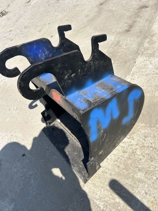 Vand cupe miniexcavator prindere verachtert cw05
