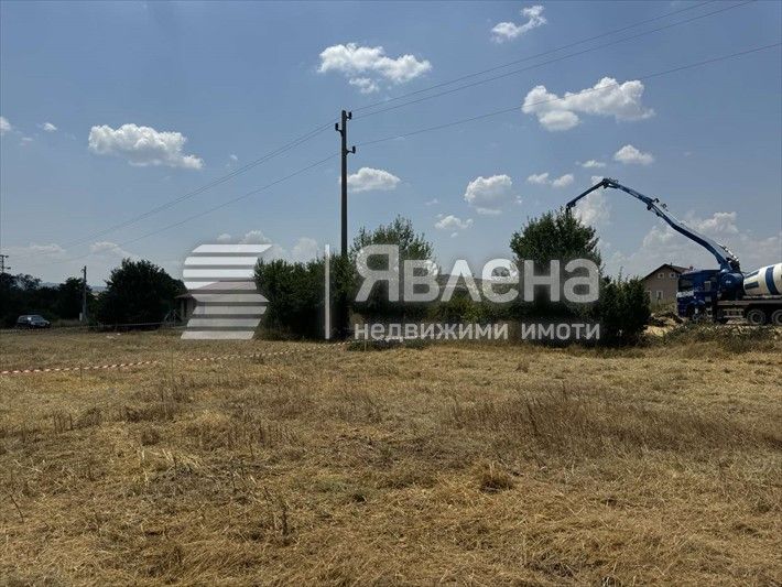 Продава се Парцел в с. Пролеша, Област София-област - 921 кв.м за 78 €/кв.м - Снимка #2