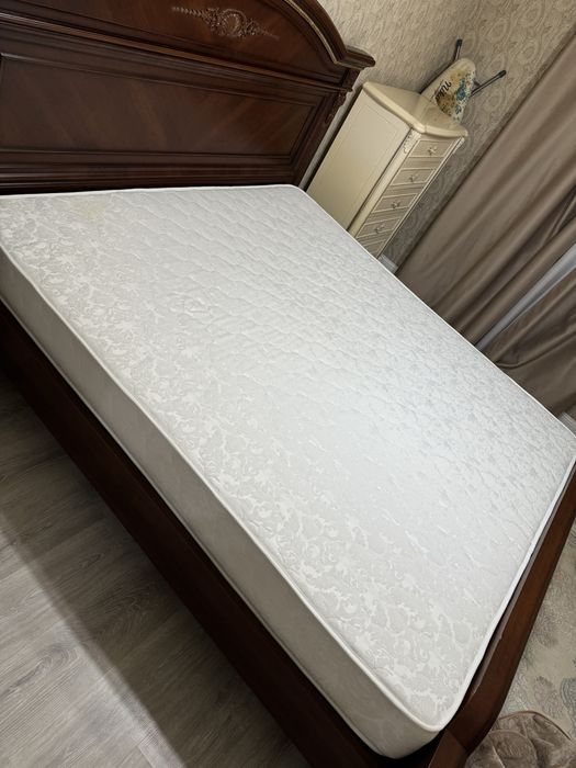 Матрас 200*180см