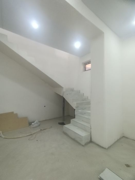 Продается готовый магазин с подвалом