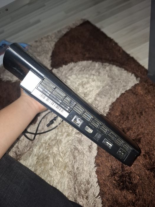 Vand PlayStation 3 Super Slim – funcțional