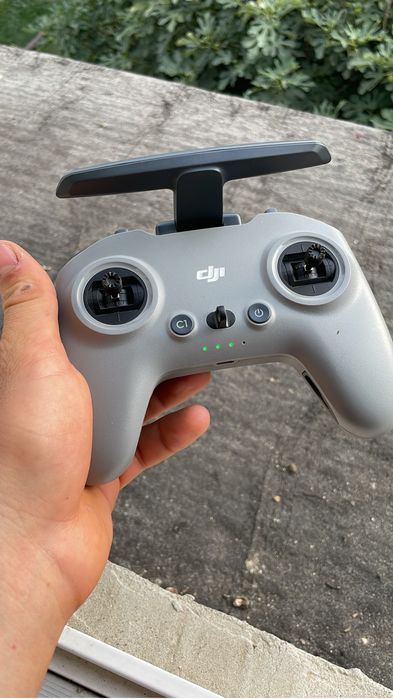 -.Drona DJI Avata