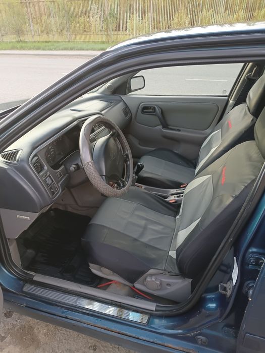 МАШИНА Nissan premiere