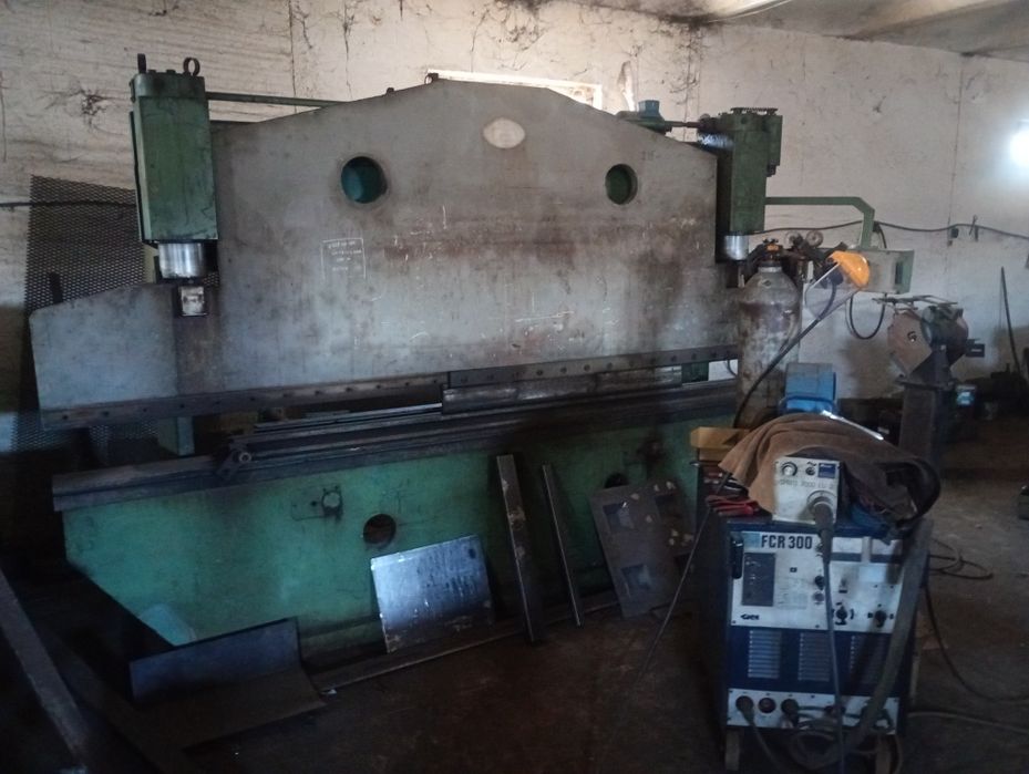 Alezare mobila, sudura, reparatii  cupe utilaje,brațe excavator etc