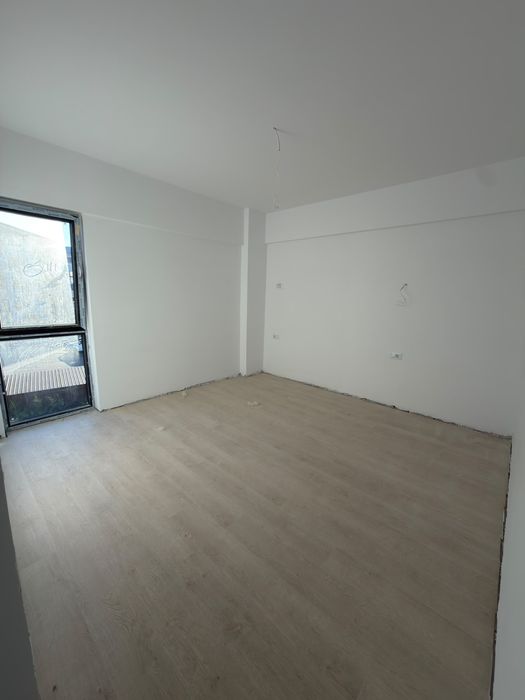 Apartament 2 camere etaj 1 strada ostroveni