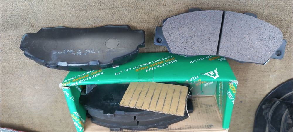 Передние тормозные колодки