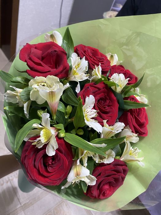 Продам Букет из роз 7шт