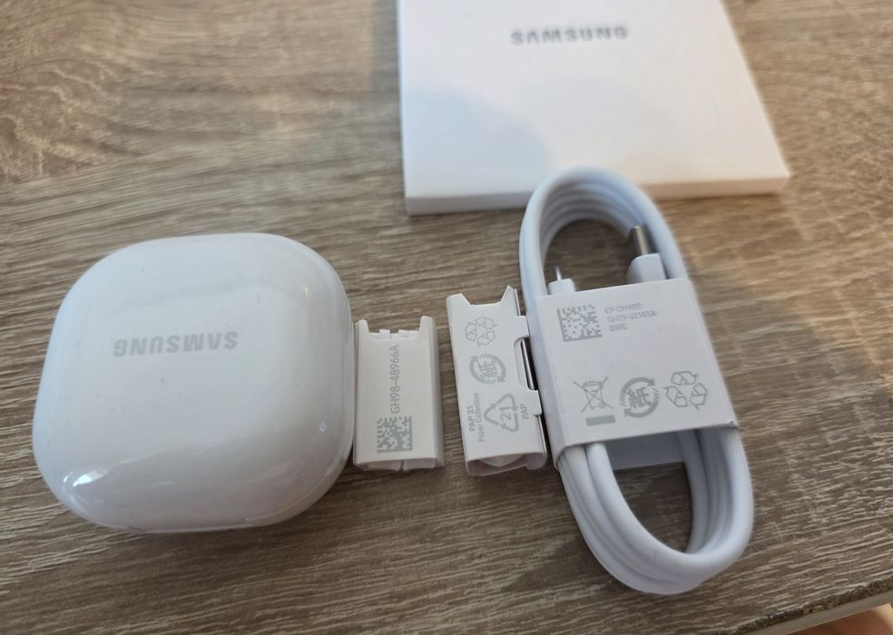 Casti in ear Samsung Galaxy Buds FE originale