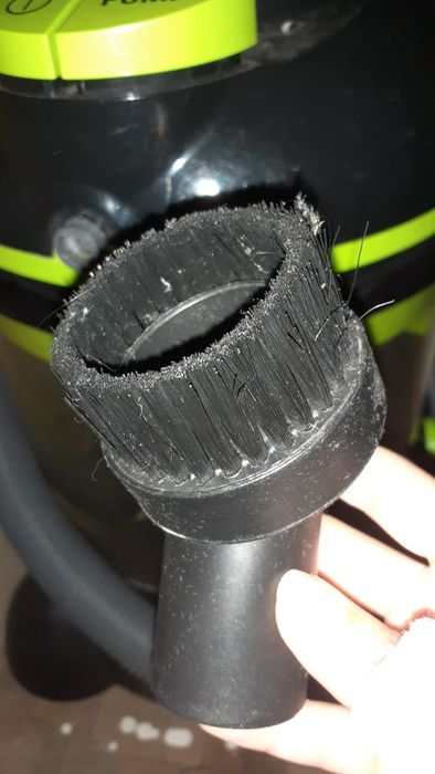 Прахосмукачка с воден филтър Арника хидро рейн