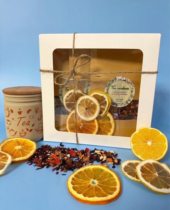 Подарочный набор чая и меда