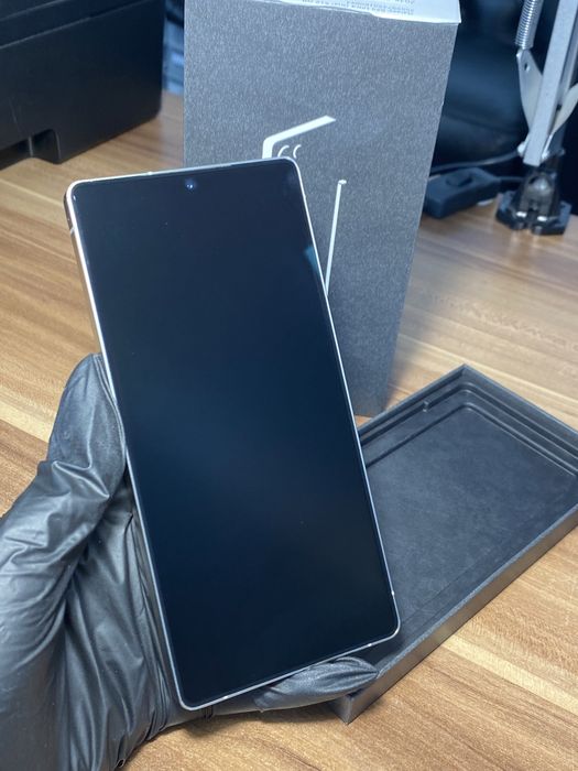 Samsung Galaxy s25 ultra • 512 GB • Titanium Black