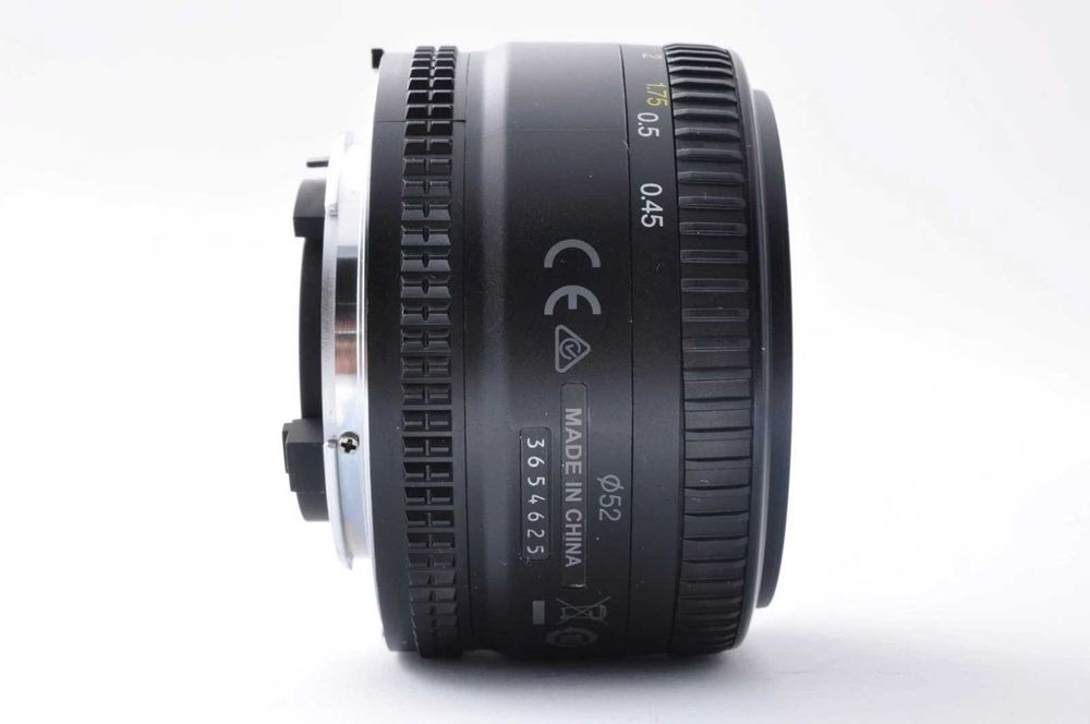 Nikon AF Nikkor 50mm f/1.8D ,stare excelenta ,ca nou  in box cu capace