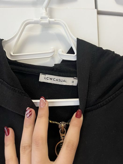 Продавам дамски дрехи