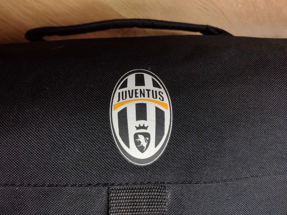 Juventus - ученическа чанта на Ювентус