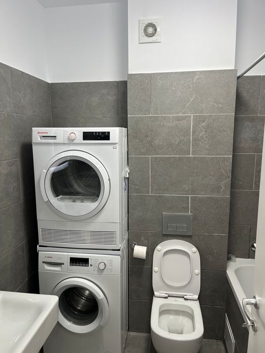 Inchiriez Apartament2 camere  Atria Urban  Resort 550 euro.