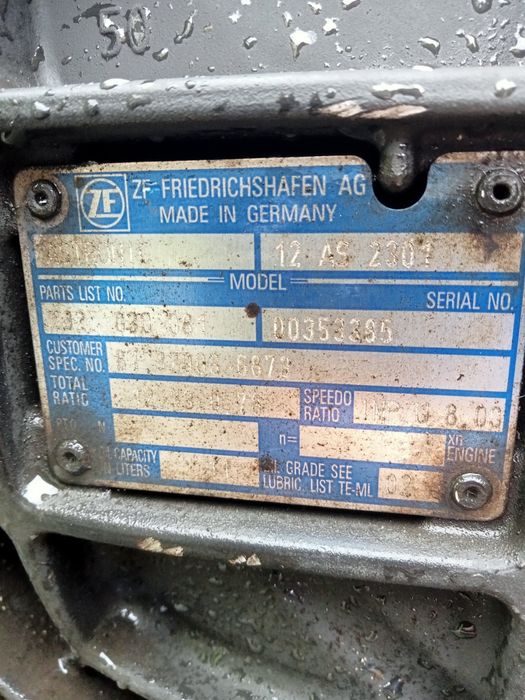 Vând cutie de viteze automată pt Man