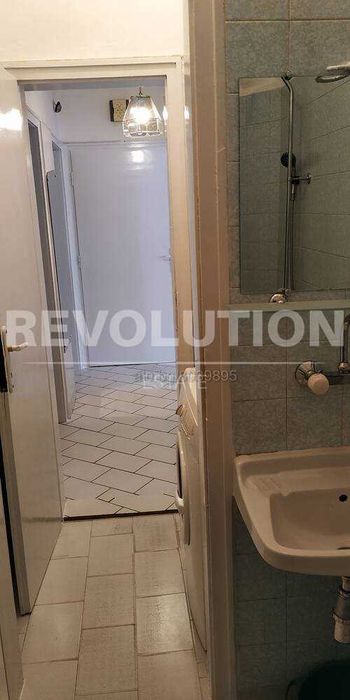 Дава се под наем Четиристаен апартамент в Варна, Център - 130 кв.м за 612 € - Снимка #8
