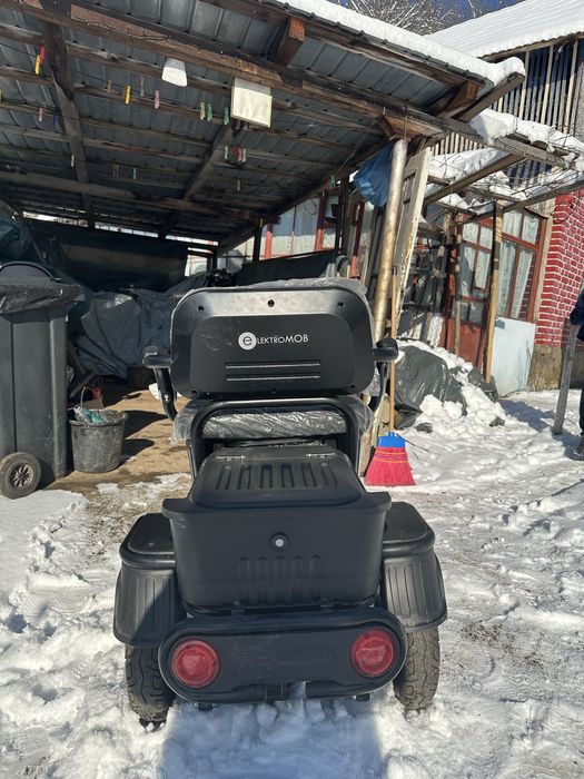 Scuter electric Elektromob- 3 roti