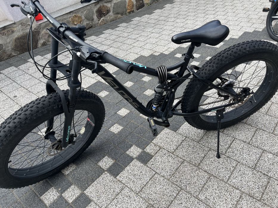 Bicicleta cu roti groase
