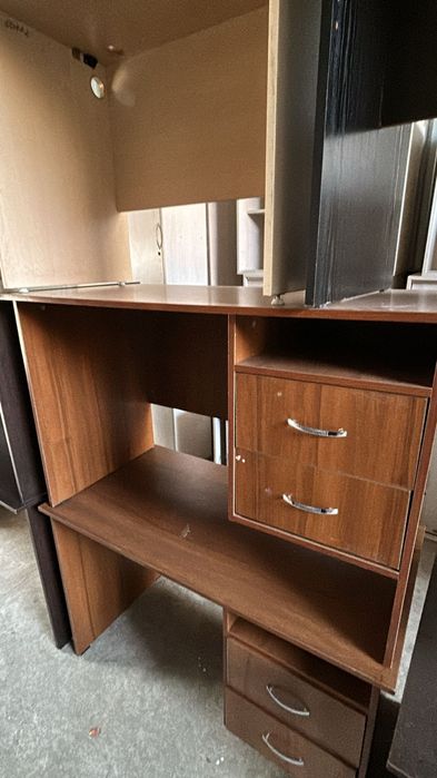 Распродажа офисной мебели