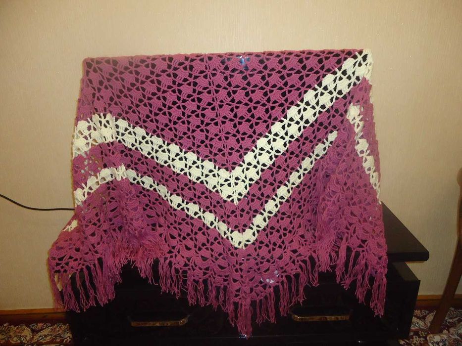 Шали [платки большие) связанные крючком