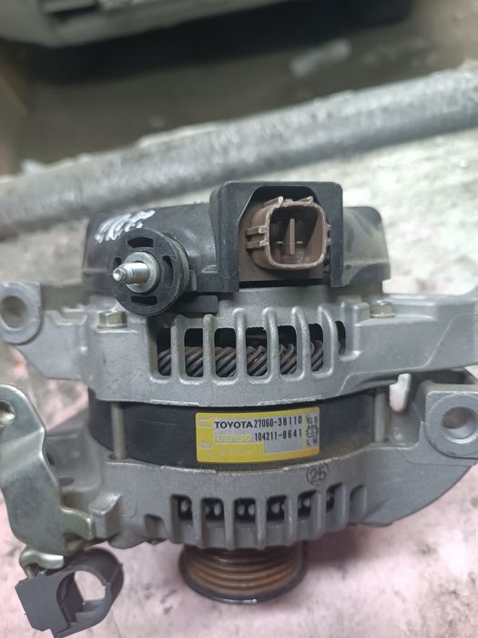 Генератор Лексус 4.6 LS GX460