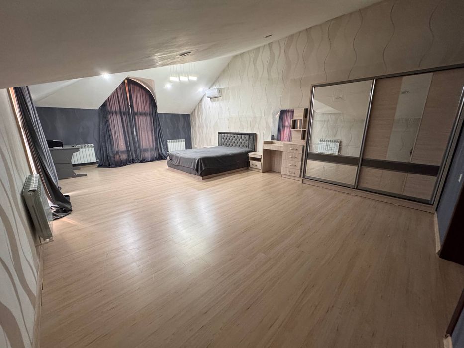 Sokin hududda barcha qulayliklarga ega premium uy sotuvda