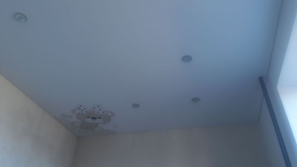 Натяжные потолки