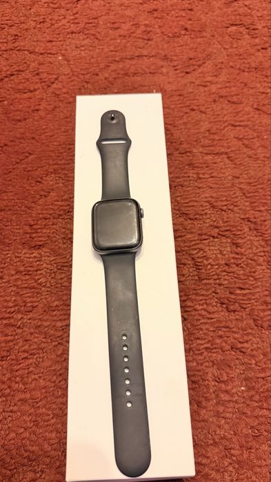 Apple watch series 5-44mm