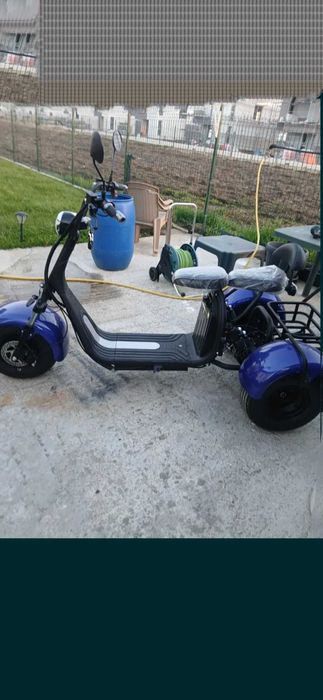 Vând scuter electric 3 roti nou