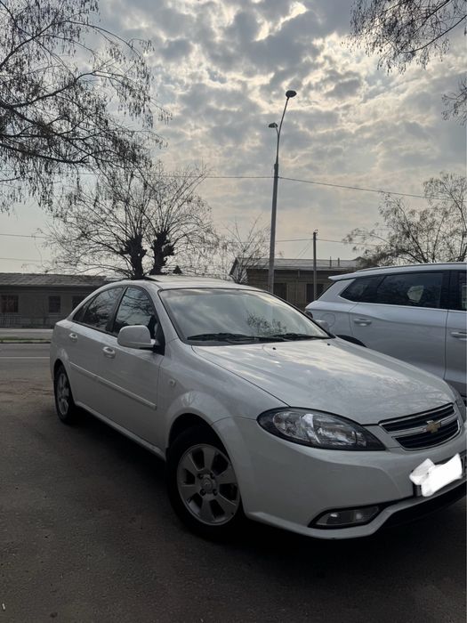 Gentra 2020 sotiladi 10.300$